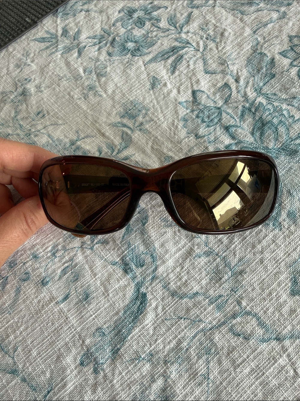 Maui Jim Brown Tortoiseshell Sunglasses with Brown Lenses